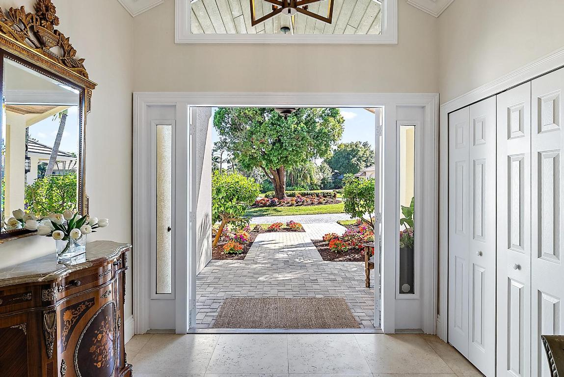 2500 NW Hollyberry Lane