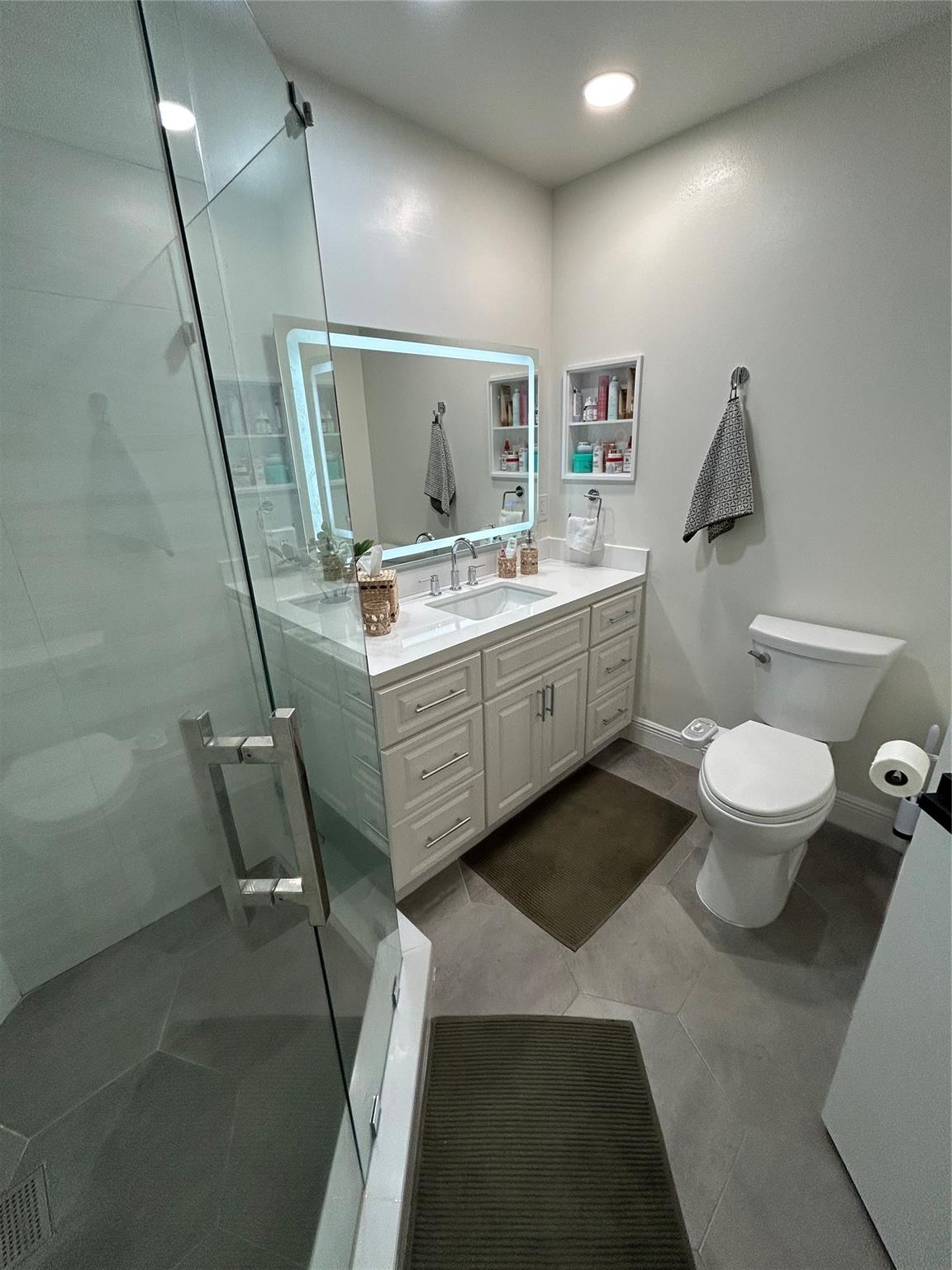 Nasher 159-42 B - Residential Lease