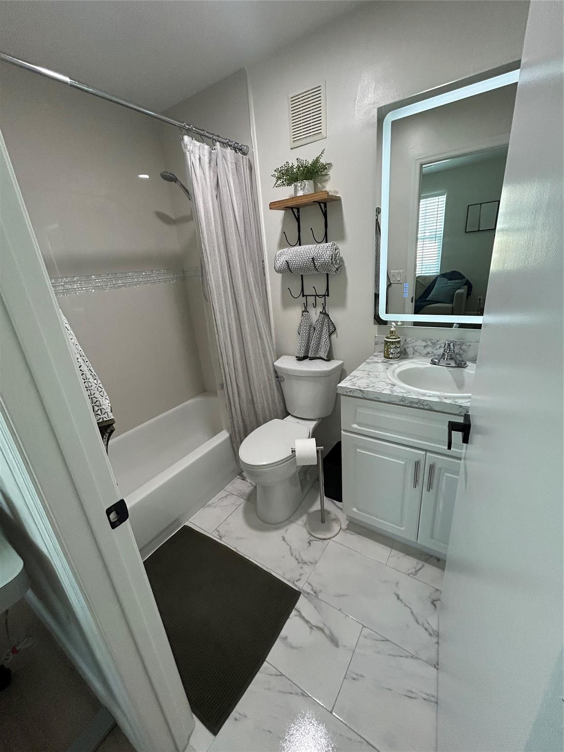 Nasher 159-42 B - Residential Lease