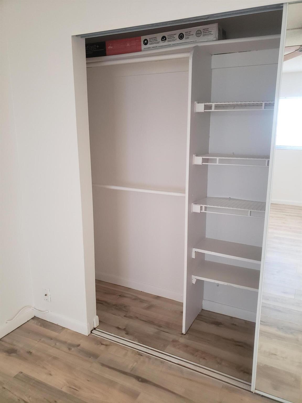 KINGS POINT BURGUNDY COND - Residential Lease