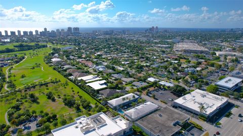 Condominium in Fort Lauderdale FL 2115 37th Dr 36.jpg