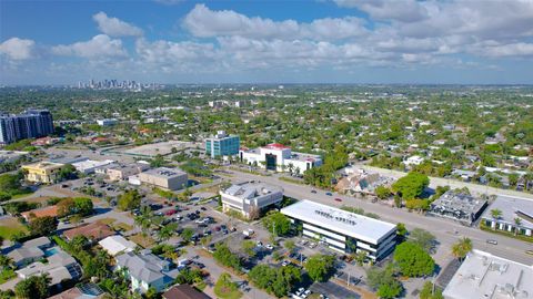 Condominium in Fort Lauderdale FL 2115 37th Dr 44.jpg