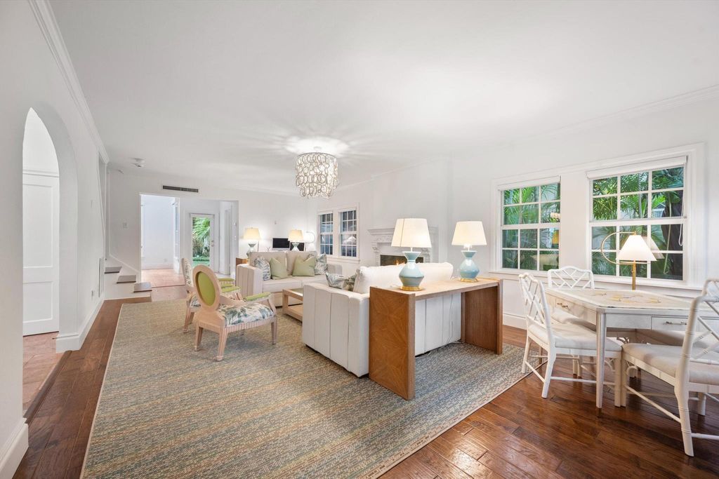 Photo of 252 Seaspray Avenue, Palm Beach, FL 33480 (MLS # R11134206)