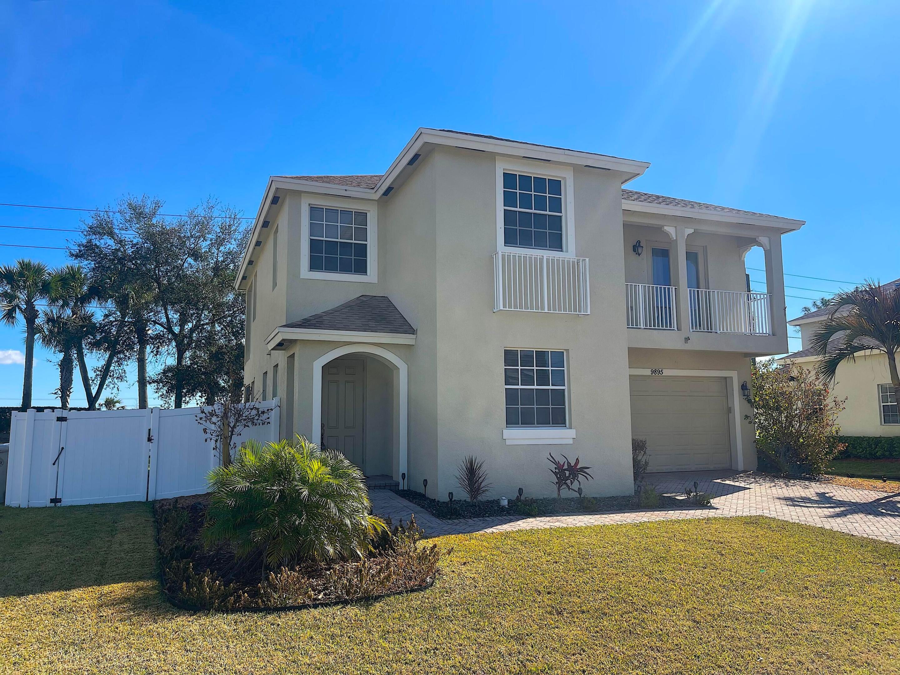 9895 E Verona Circle