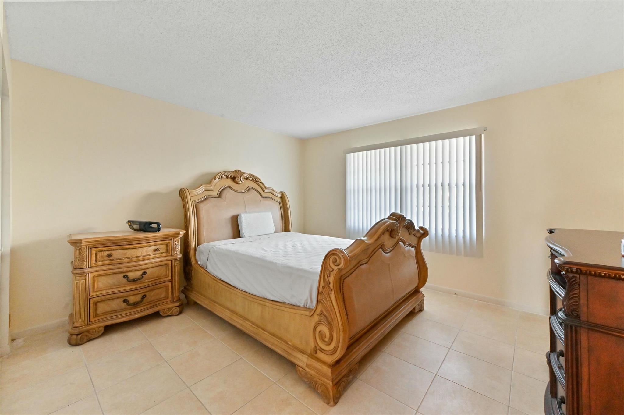 WYNMOOR VILLAGE - Residential