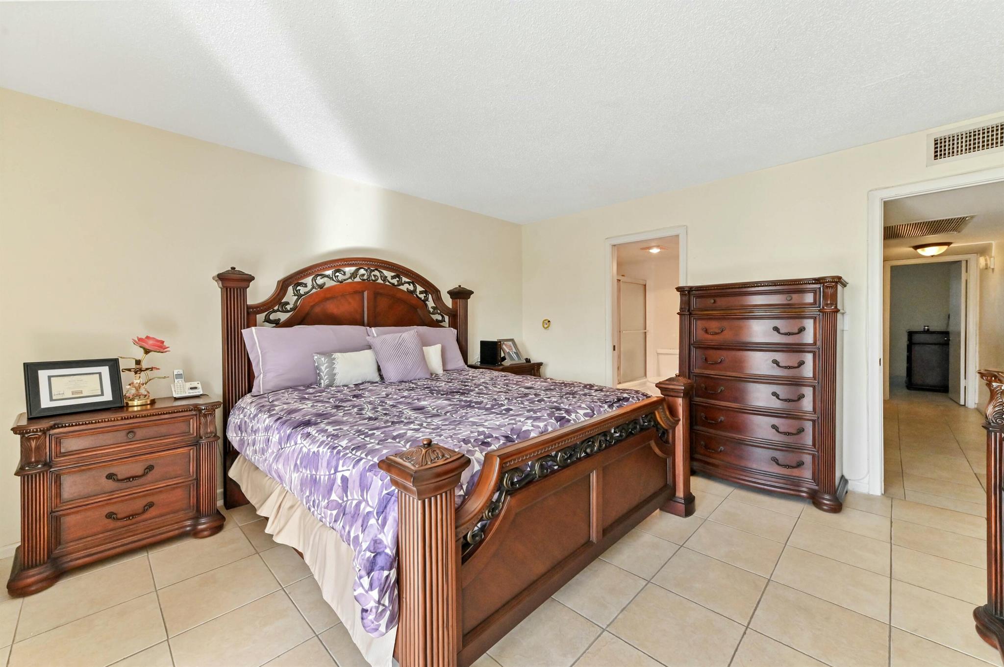 WYNMOOR VILLAGE - Residential