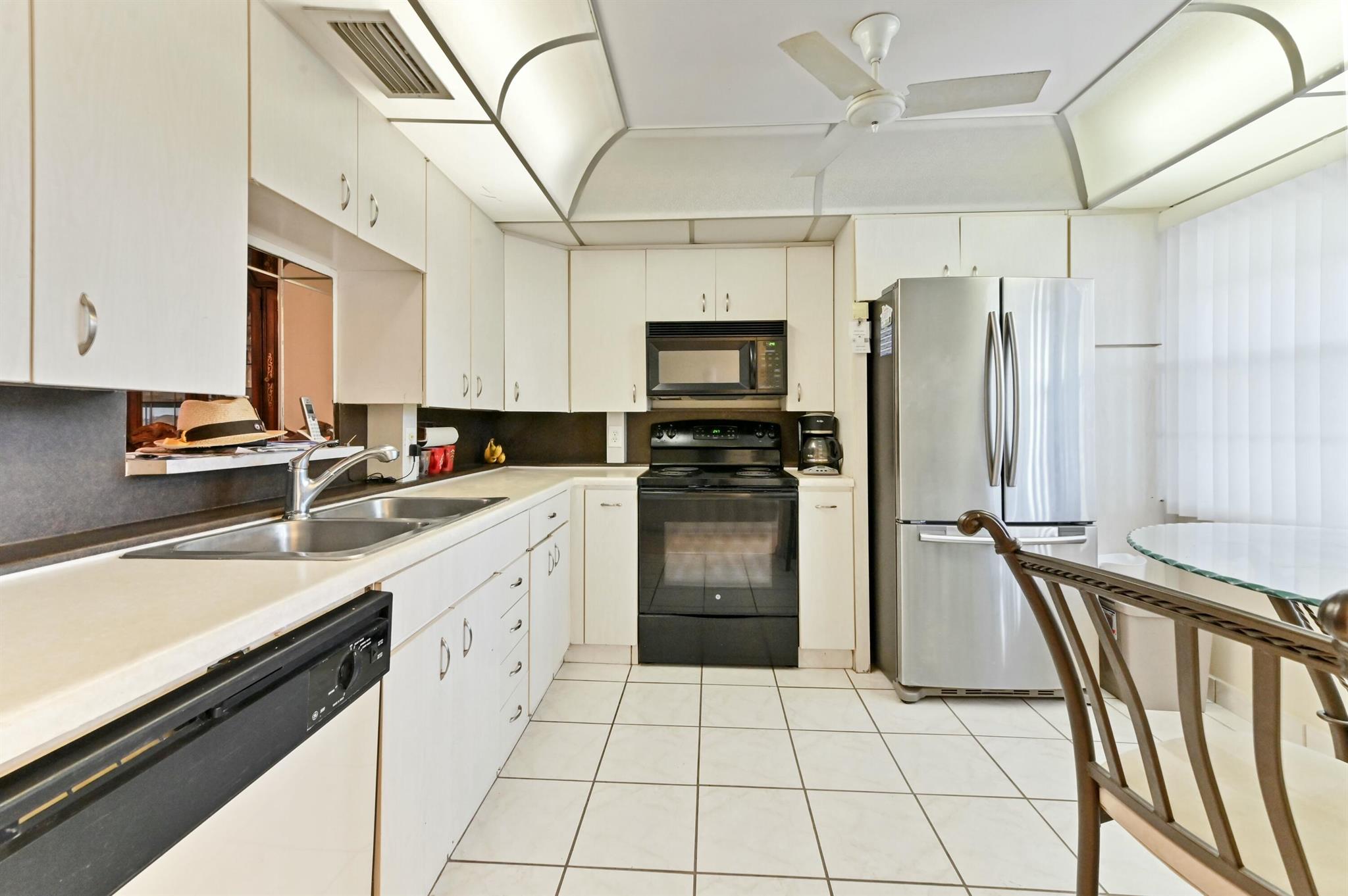 WYNMOOR VILLAGE - Residential