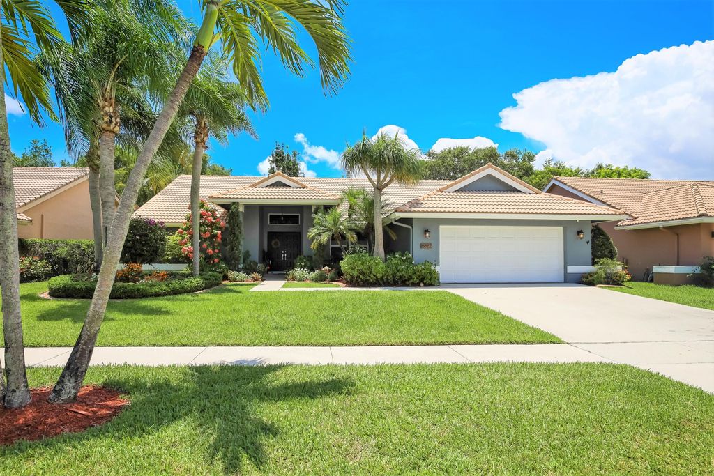 Photo of 6322 Blue Bay Circle Cir, Lake Worth Beach, FL 33467 (MLS # R10814961)