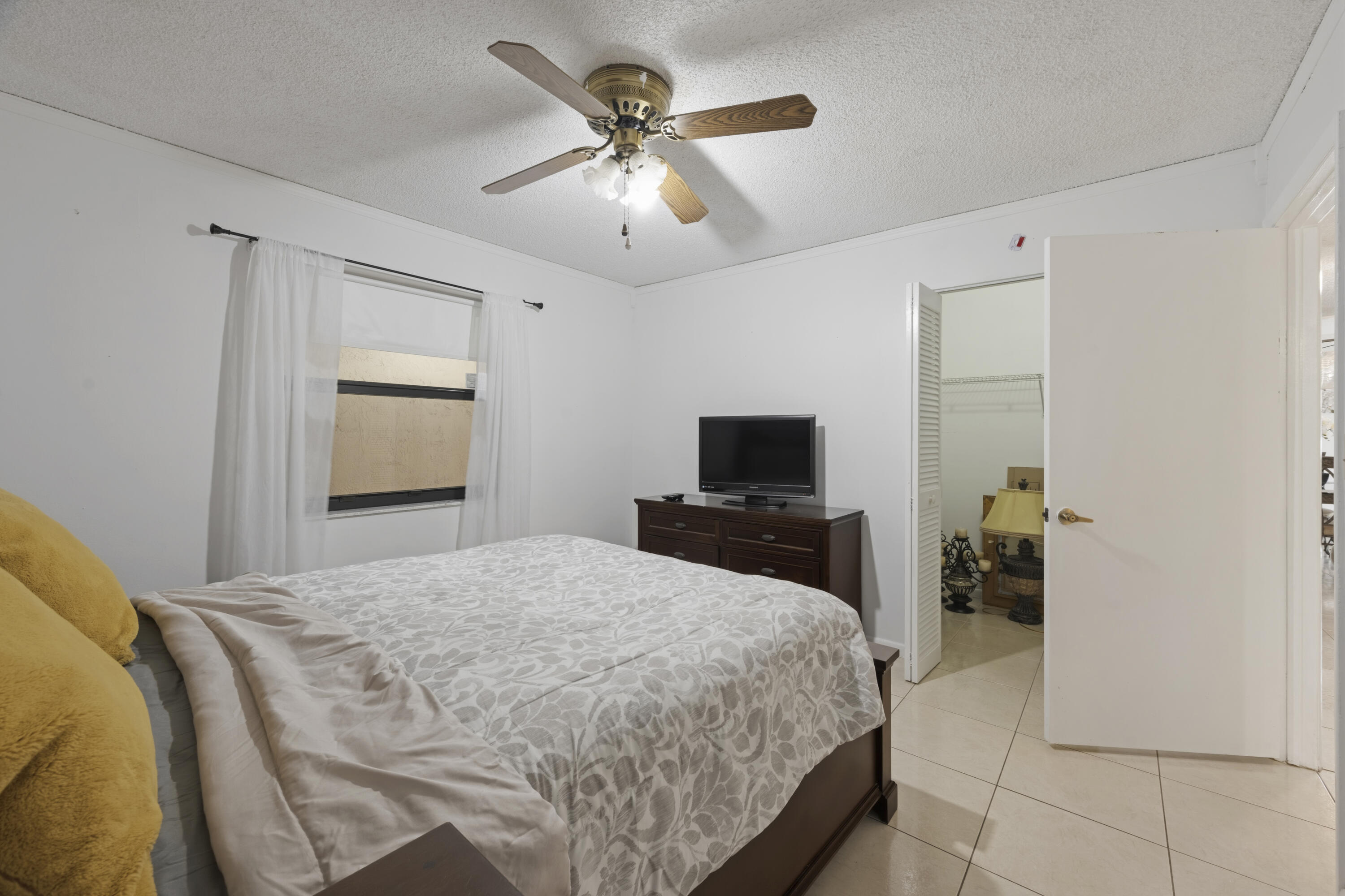 LAKES OF CARRIAGE HILLS - Residential