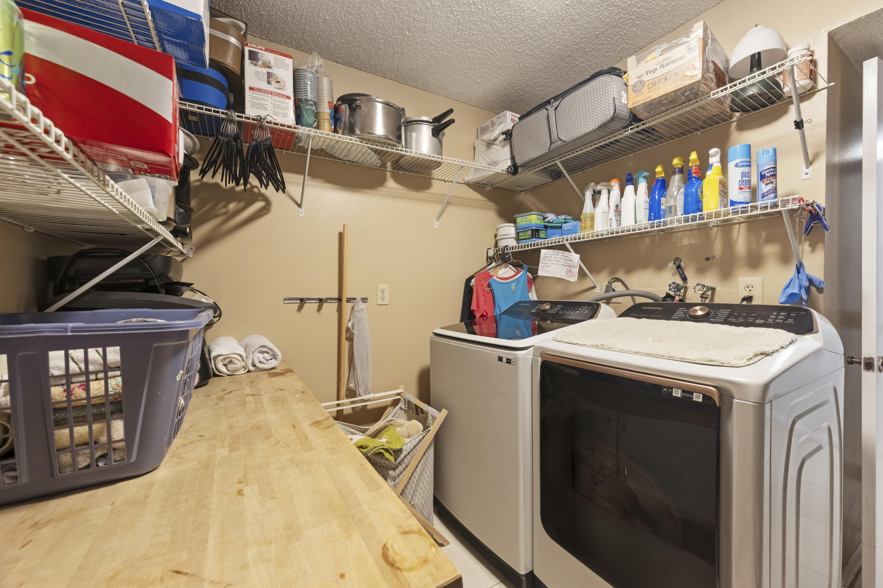 LAKES OF CARRIAGE HILLS - Residential