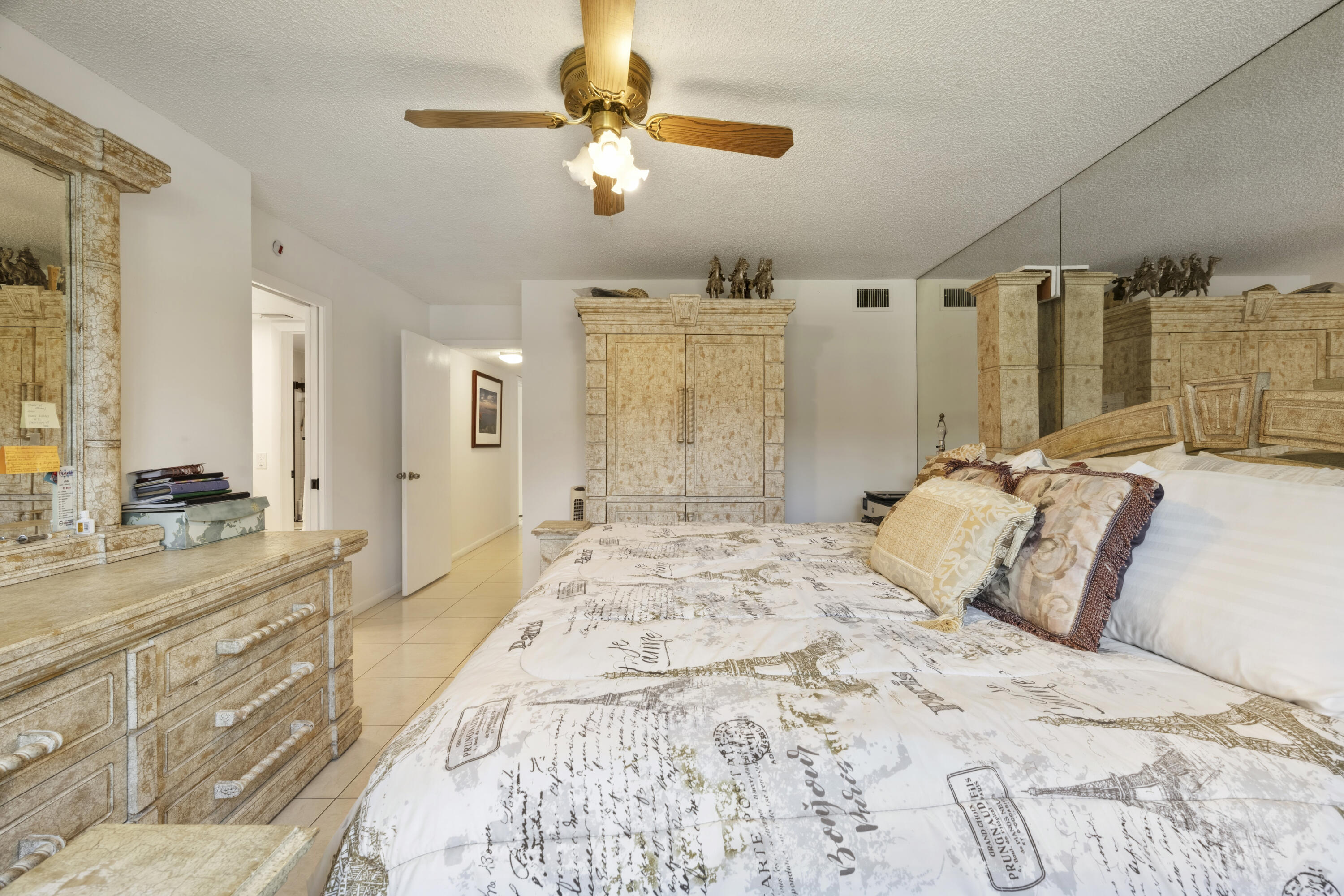 LAKES OF CARRIAGE HILLS - Residential