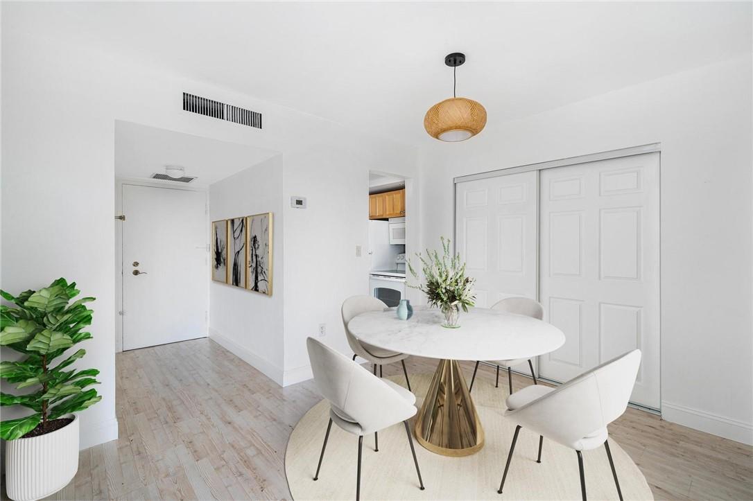 800 West Ave 632