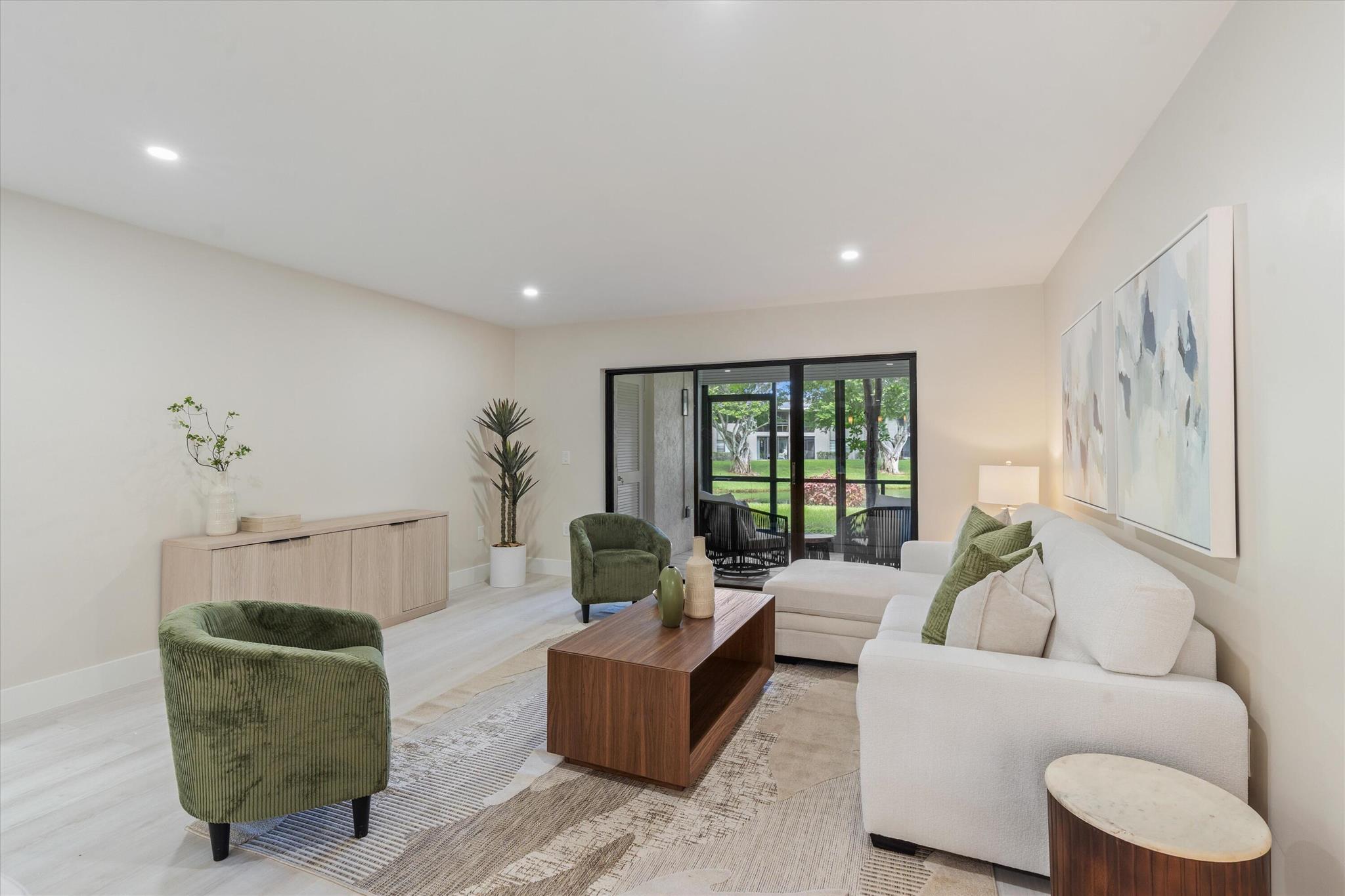 STRATFORD AT HUNTERS RUN - Residential