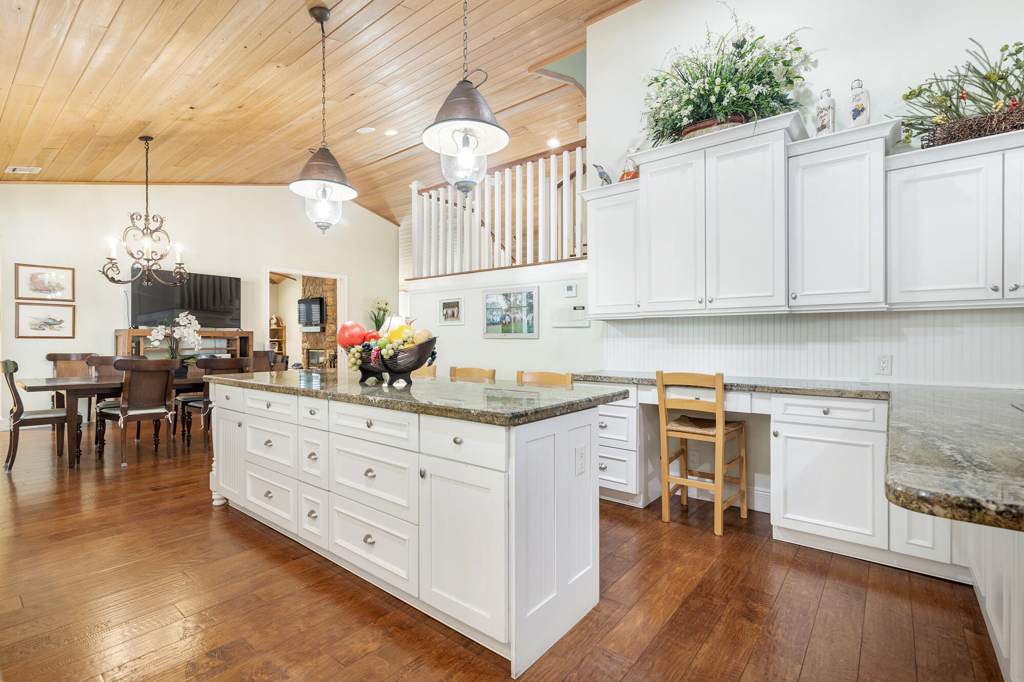 EDGEWATER - Residential