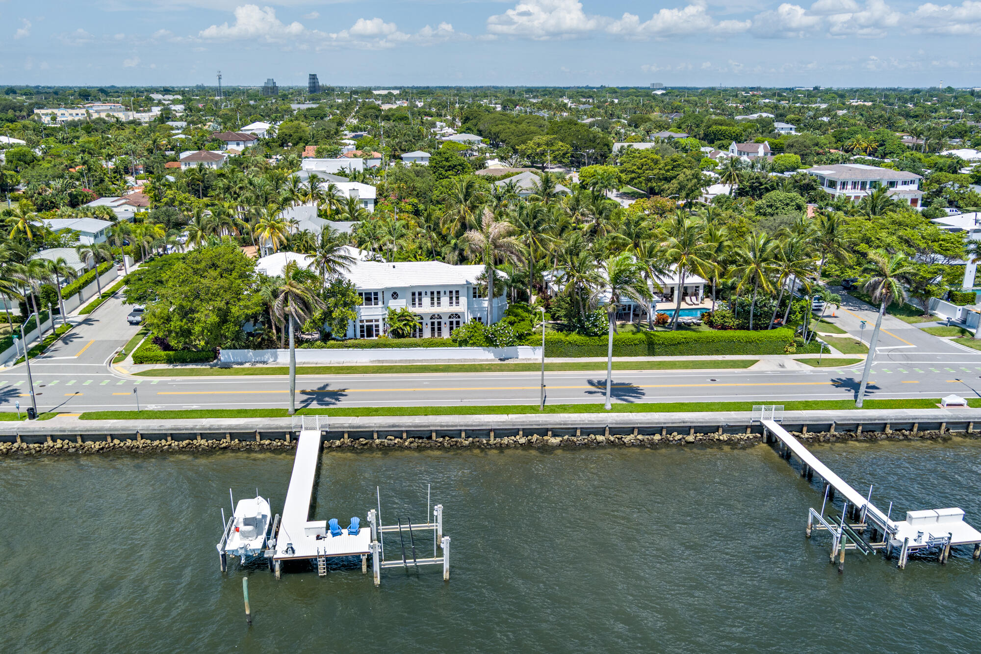 EDGEWATER - Residential