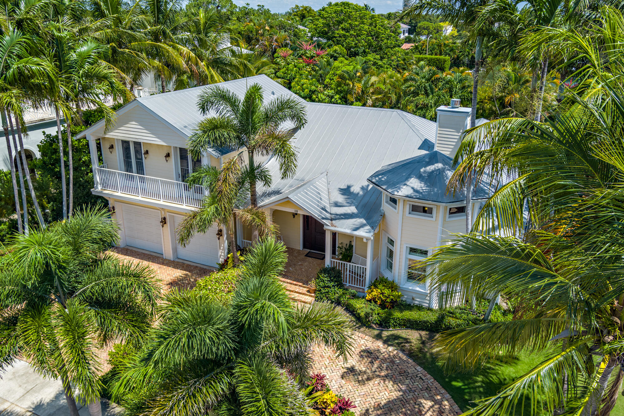 EDGEWATER - Residential