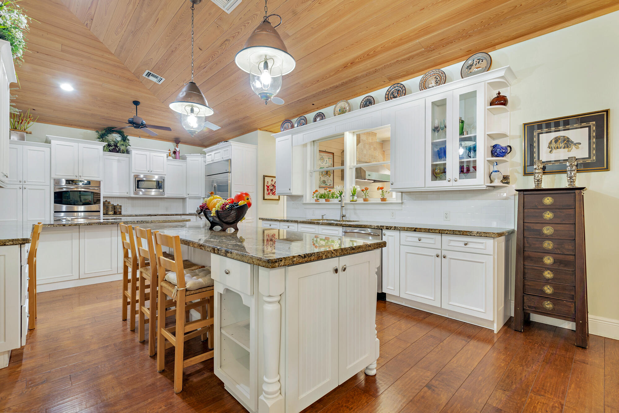 EDGEWATER - Residential