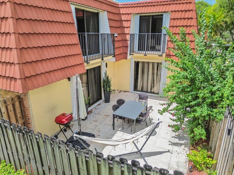 Tiny photo for 746 NW 98th Way, Plantation, FL 33324 (MLS # B26069653)