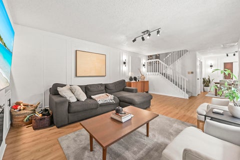 Tiny photo for 746 NW 98th Way, Plantation, FL 33324 (MLS # B26069653)
