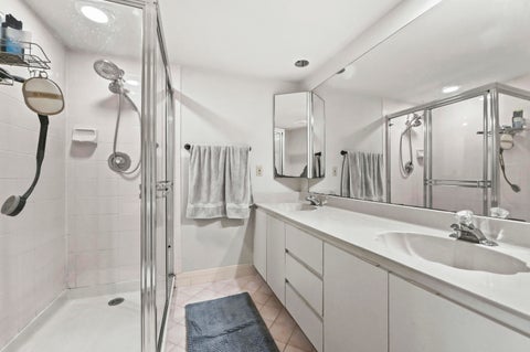 Tiny photo for 746 NW 98th Way, Plantation, FL 33324 (MLS # B26069653)
