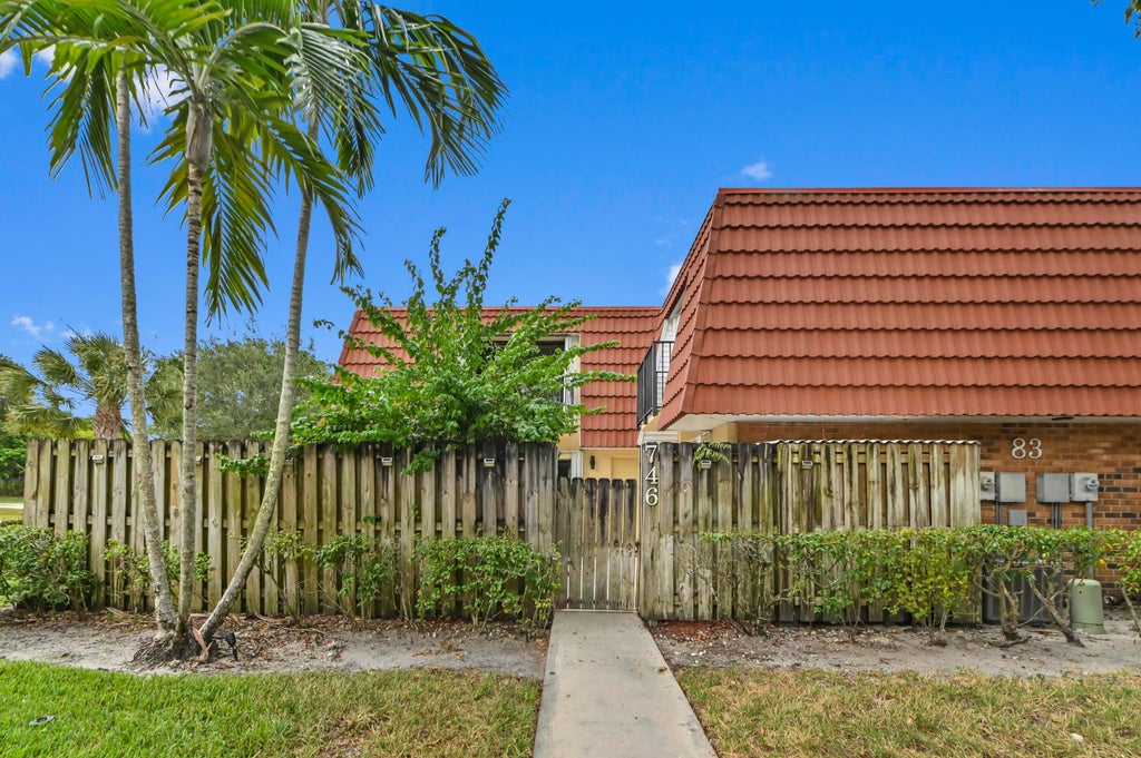 Photo of 746 NW 98th Way, Plantation, FL 33324 (MLS # B26069653)