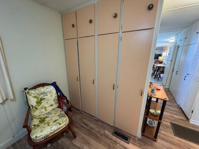 WHISPERING CREEK - Residential