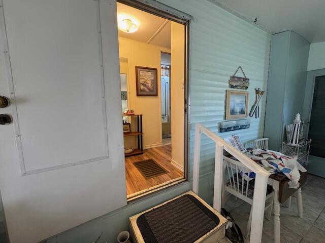 WHISPERING CREEK - Residential