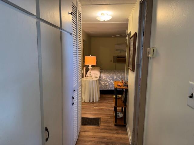 WHISPERING CREEK - Residential