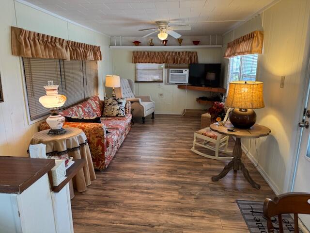 WHISPERING CREEK - Residential