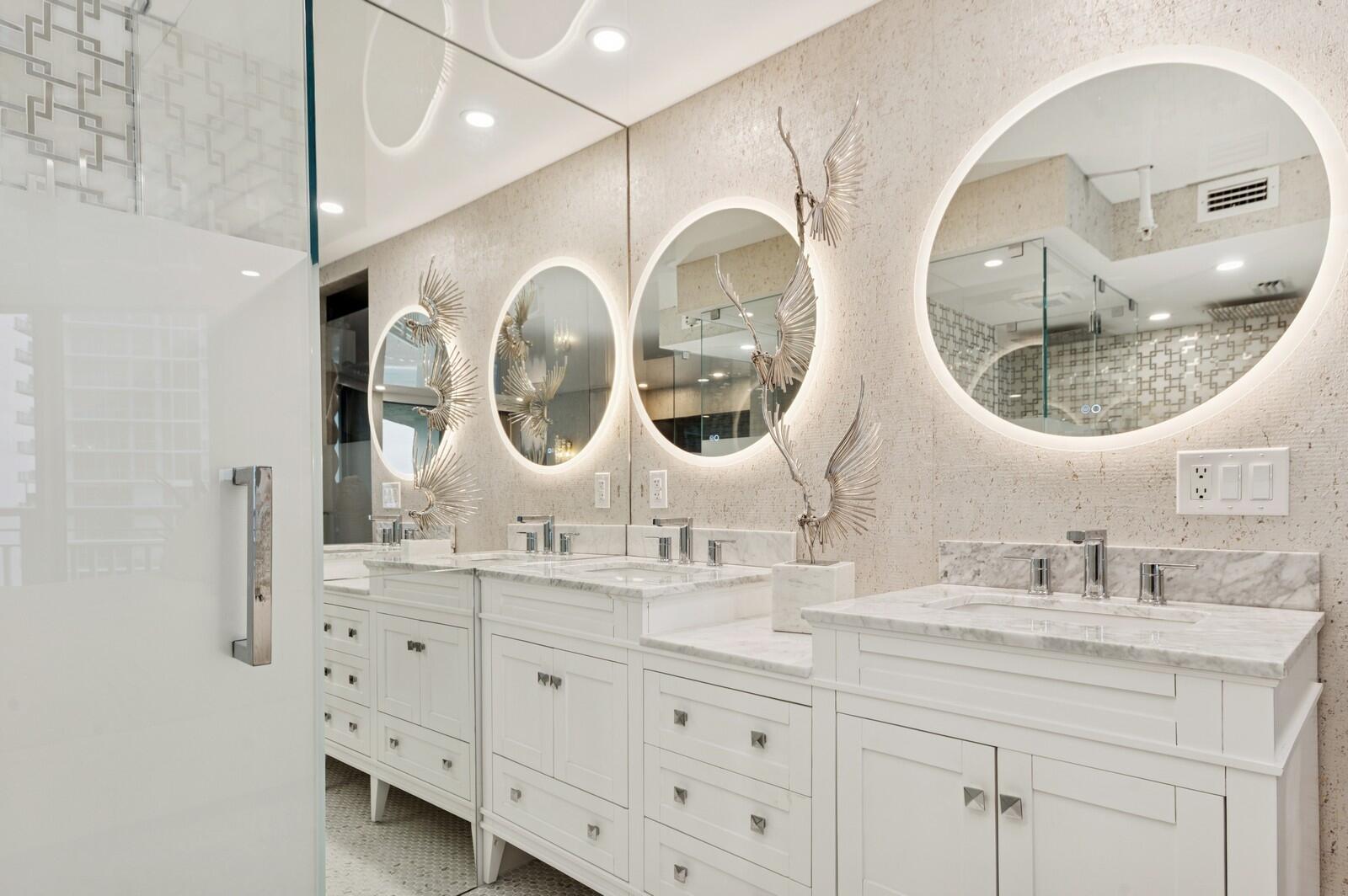 TIARA CONDO - Residential
