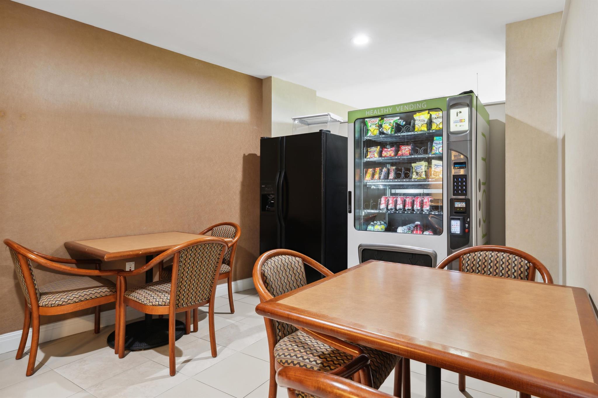 TIARA CONDO - Residential