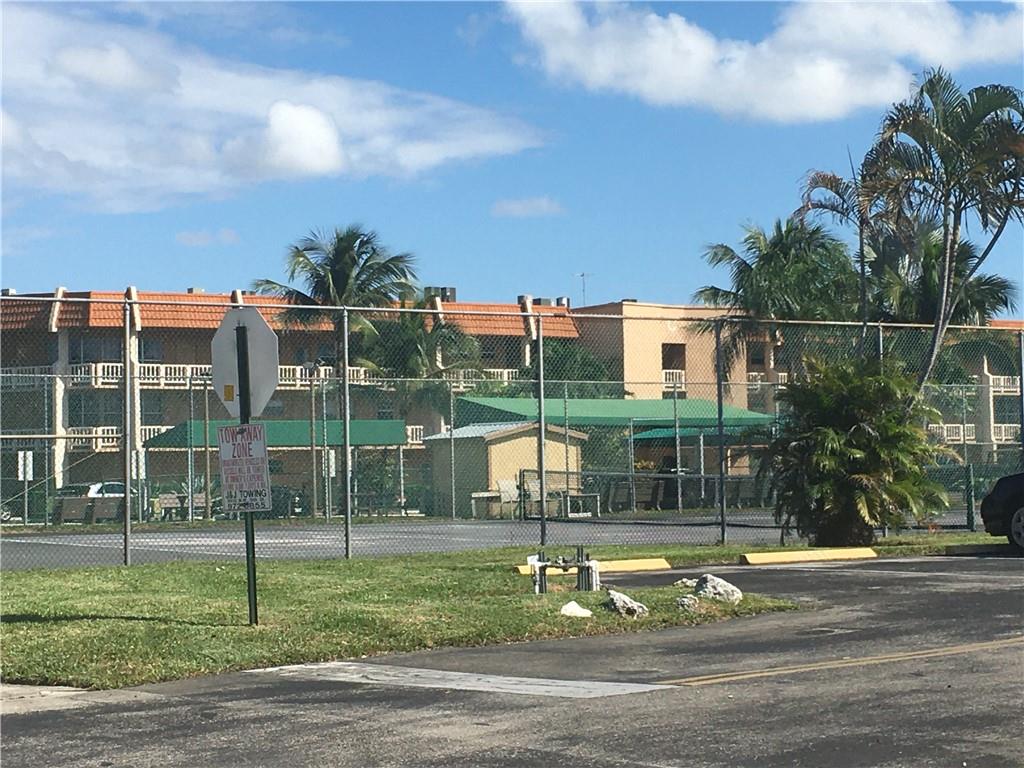 ROYAL PARK GARDENS - Residential