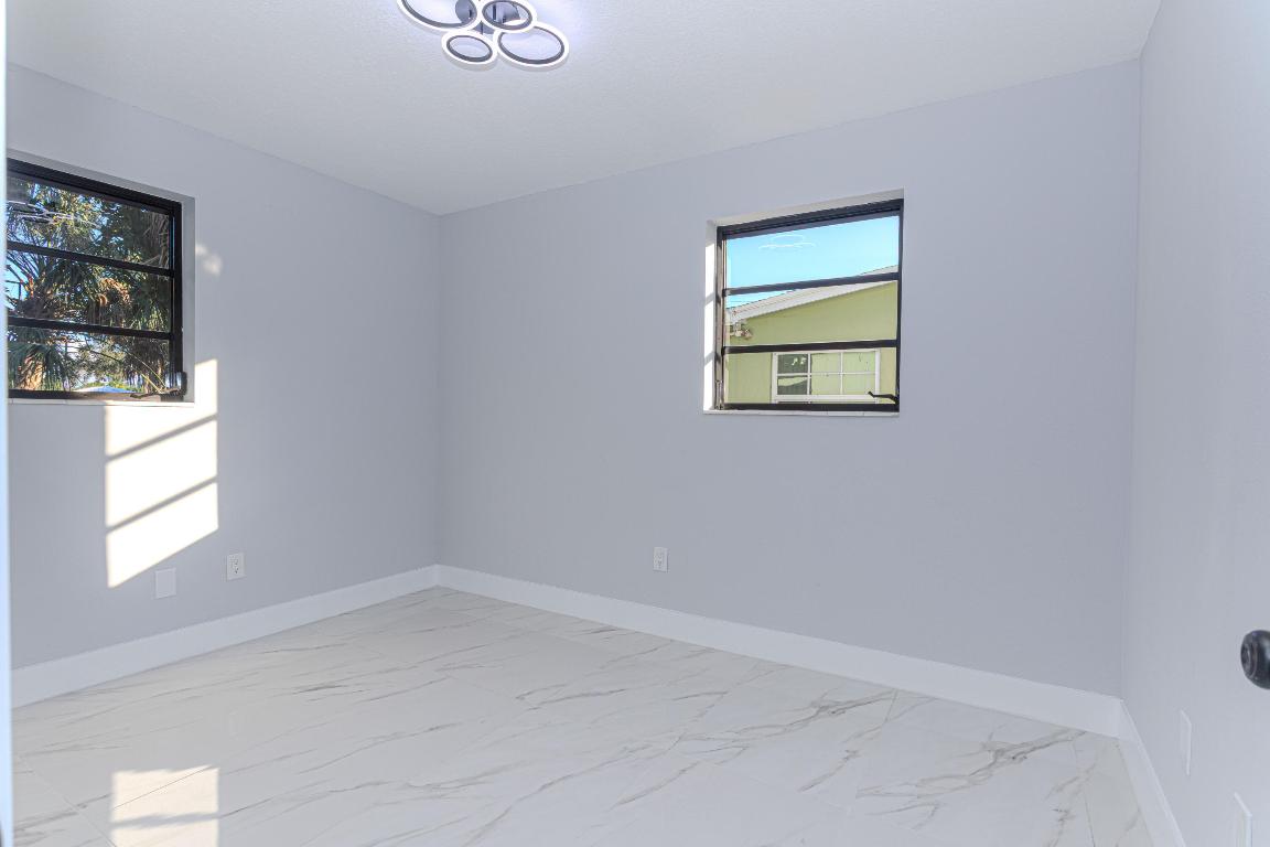 PALM SPRINGS VILLAGE 8 - Residential