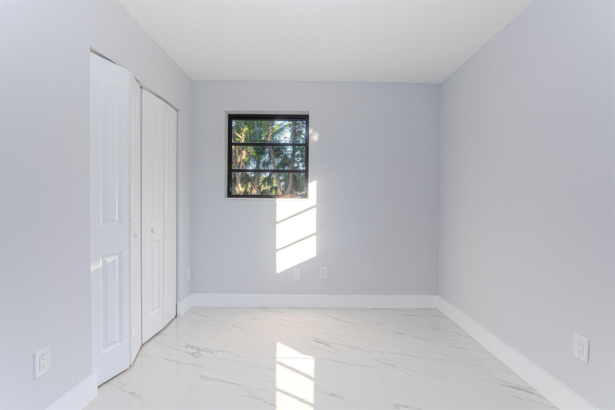 PALM SPRINGS VILLAGE 8 - Residential