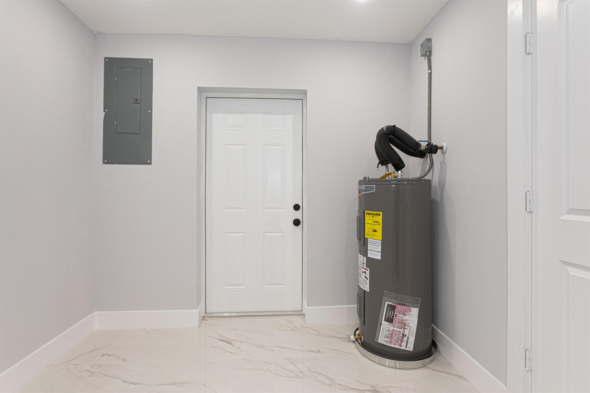 PALM SPRINGS VILLAGE 8 - Residential