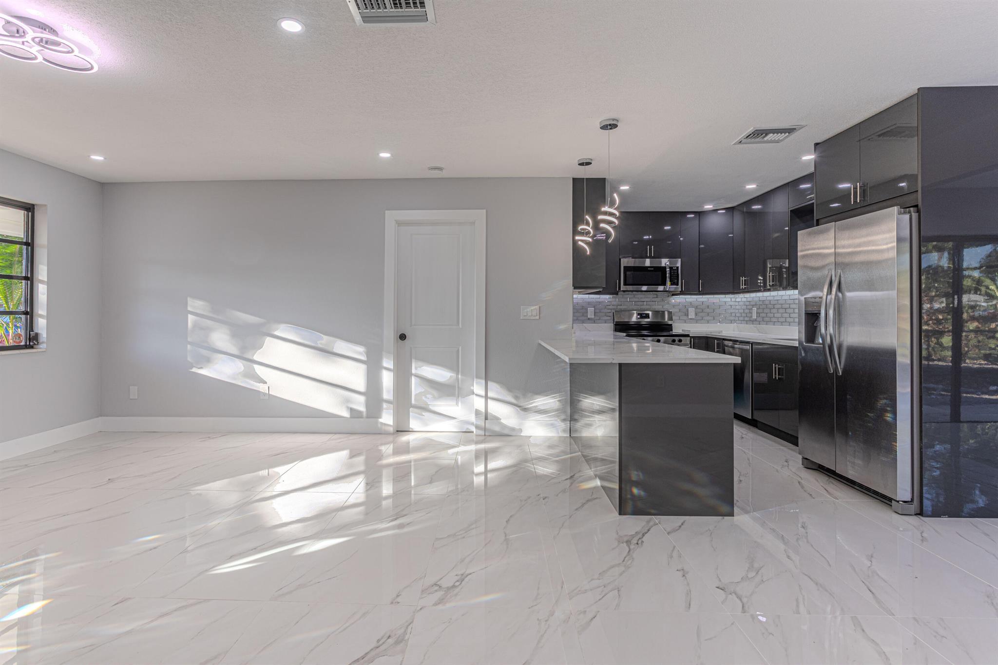 PALM SPRINGS VILLAGE 8 - Residential