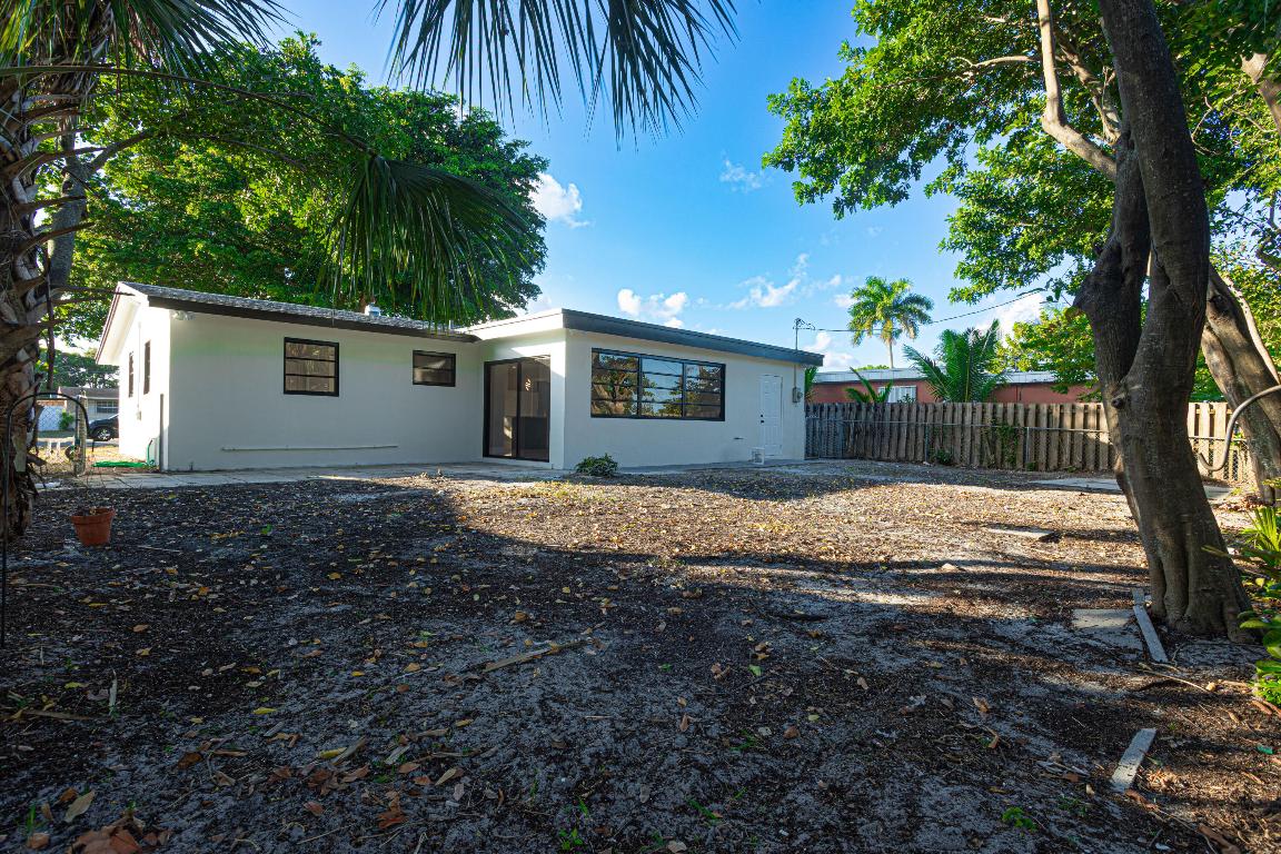 PALM SPRINGS VILLAGE 8 - Residential