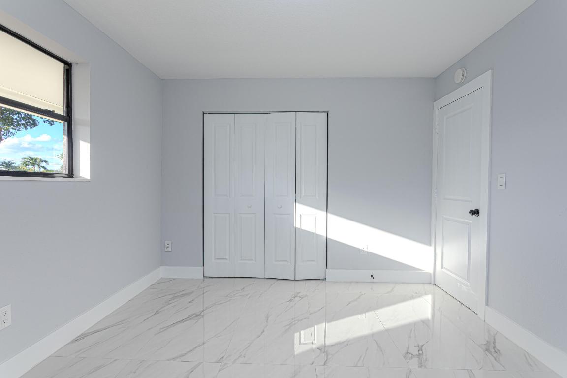 PALM SPRINGS VILLAGE 8 - Residential