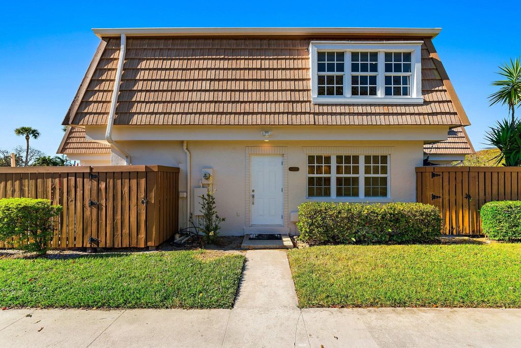 Photo of 4270 Hazel Avenue #B, Palm Beach Gardens, FL 33410 (MLS # R11166678)