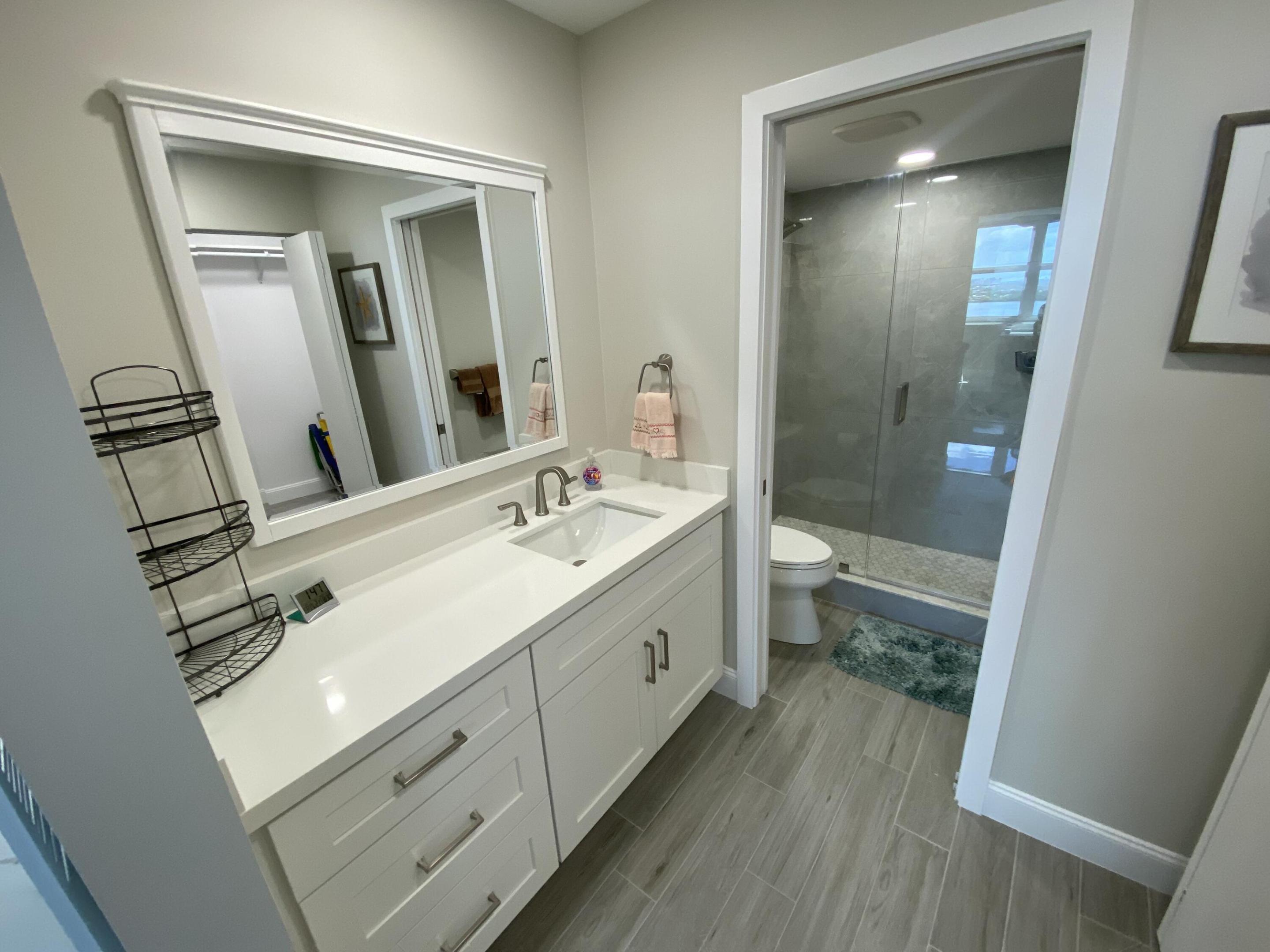 Aquarius - Residential Lease