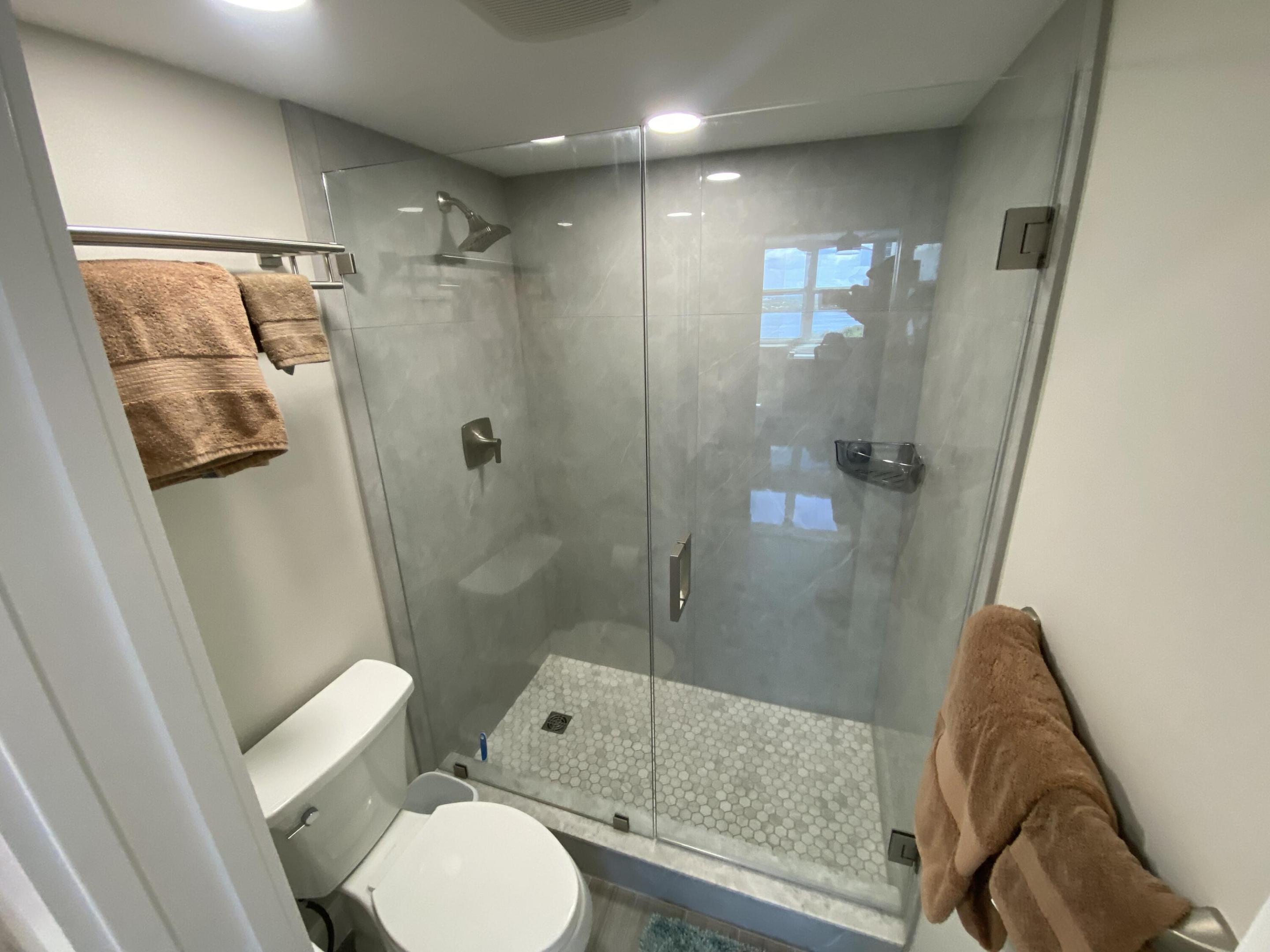 Aquarius - Residential Lease