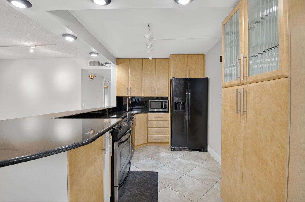 Photo of 447 Flanders J, Delray Beach, FL 33484 (MLS # R11128257)