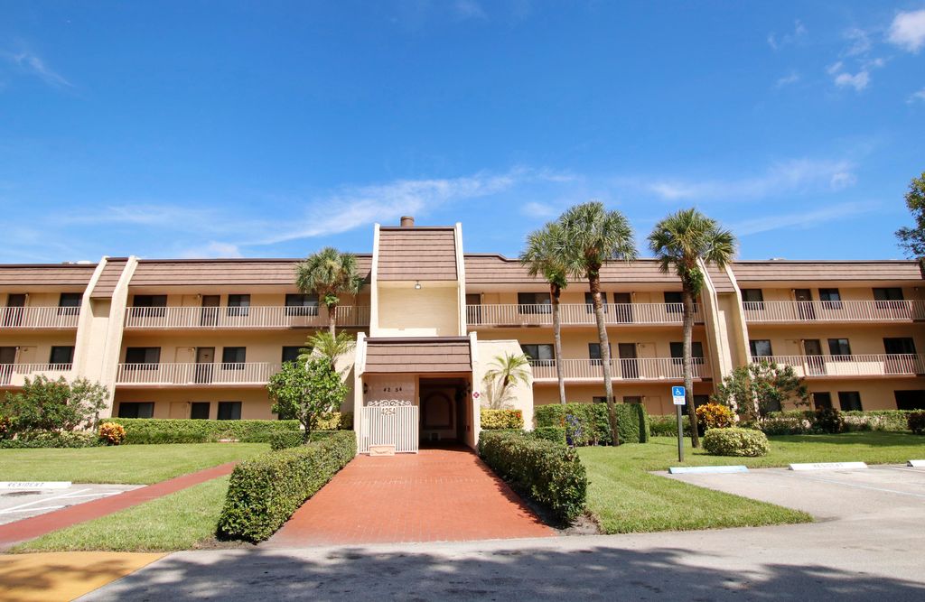 Photo of 4254 Deste Court #305, Lake Worth, FL 33467 (MLS # B26019797)