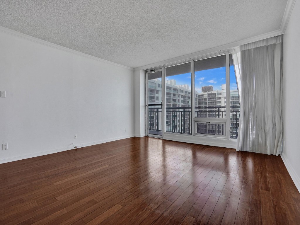 Plaza South - Residential