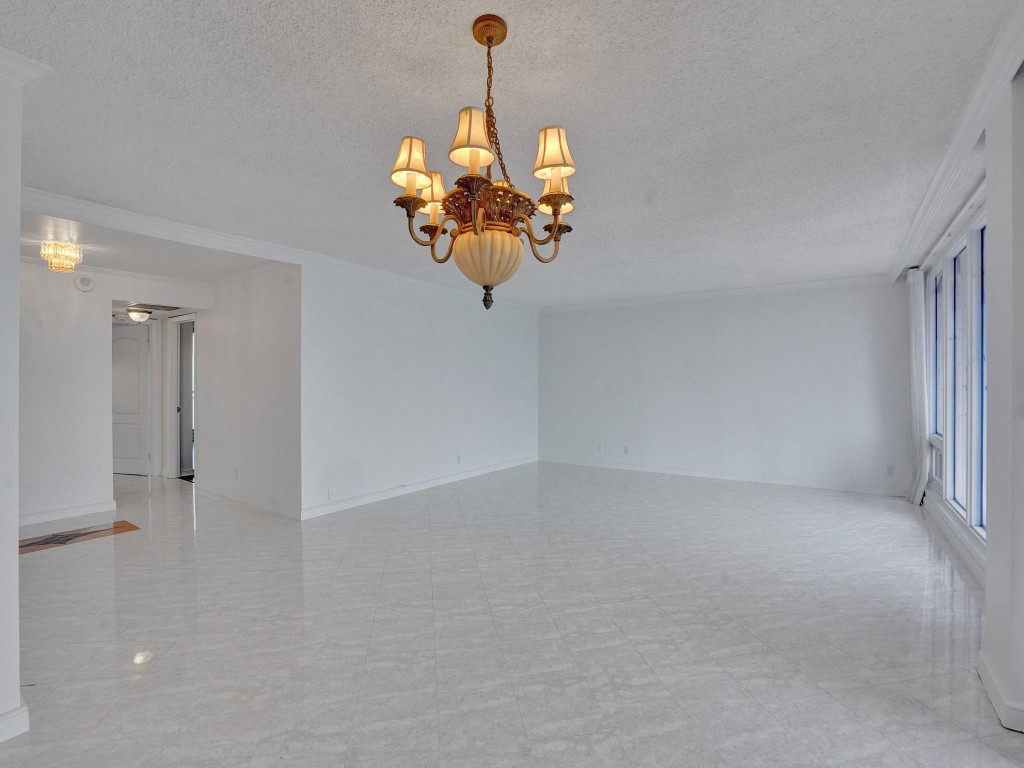 Plaza South - Residential