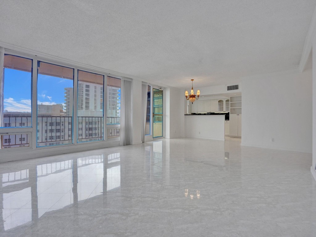 Plaza South - Residential