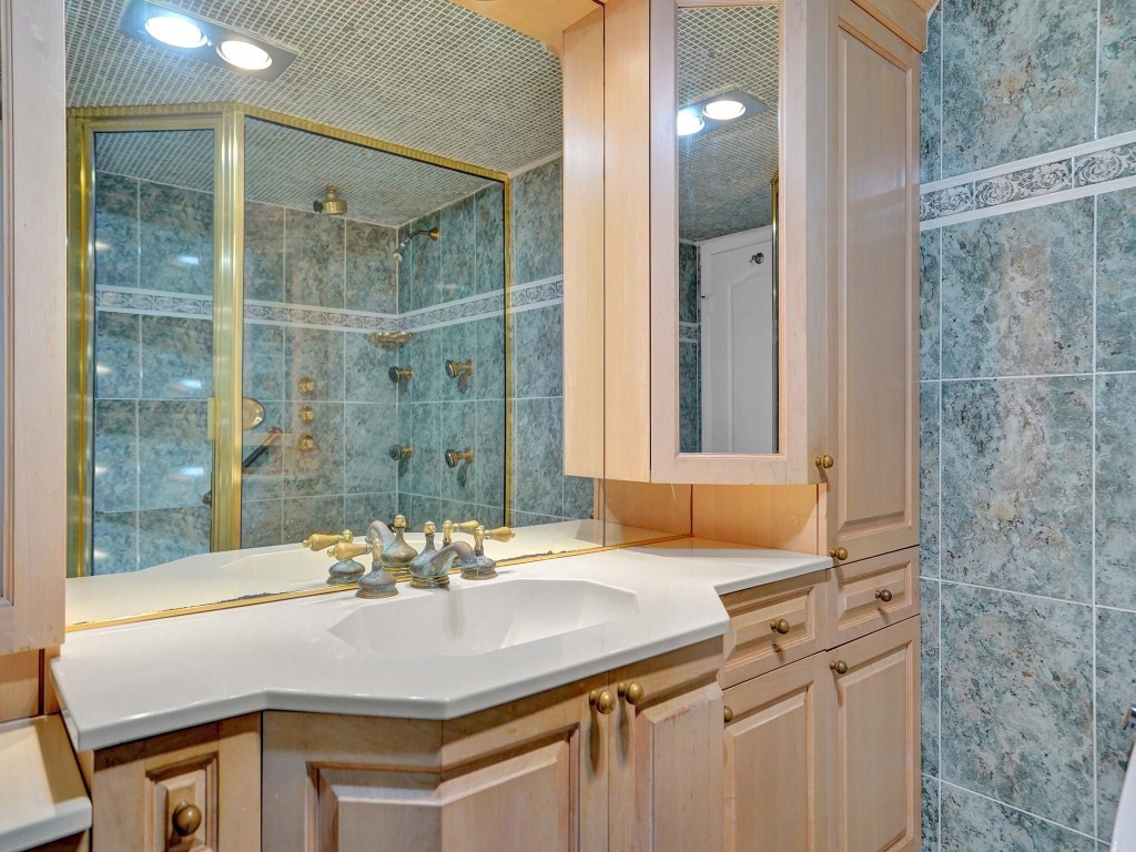 Plaza South - Residential