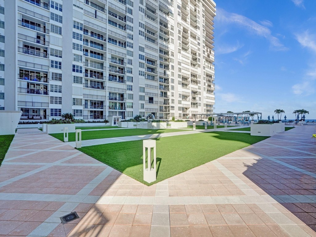 Plaza South - Residential