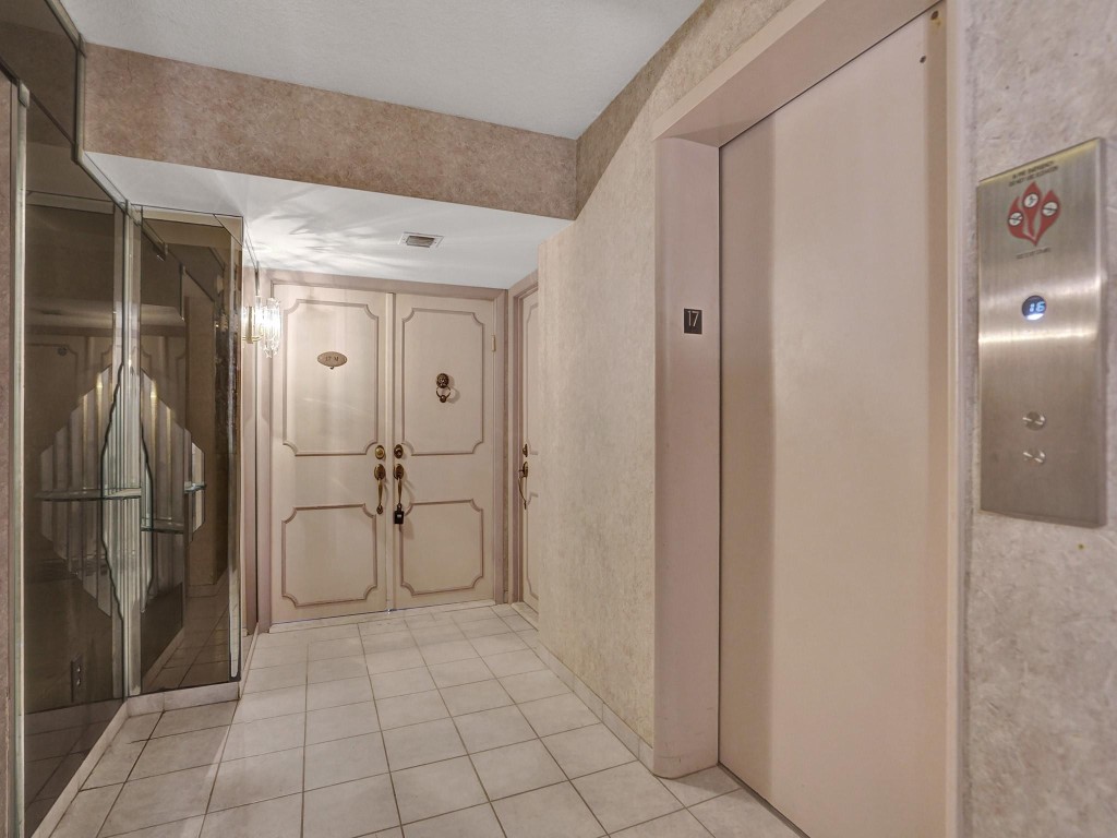 Plaza South - Residential