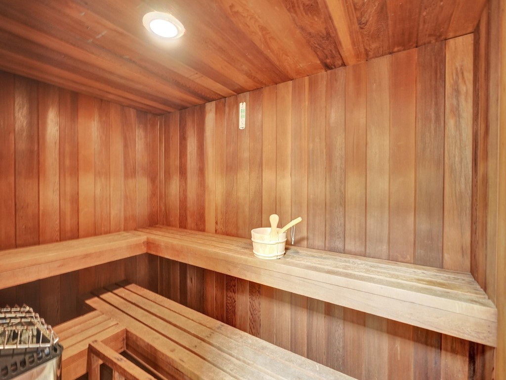 Plaza South - Residential